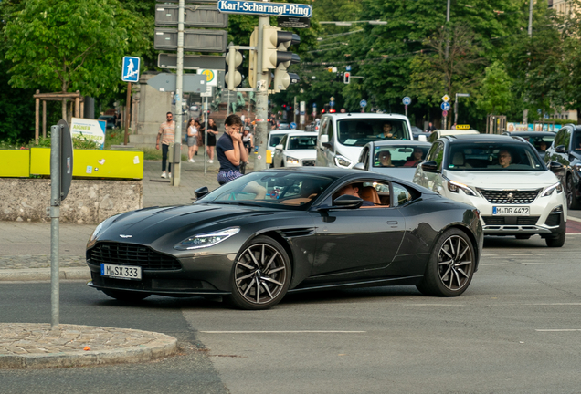 Aston Martin DB11