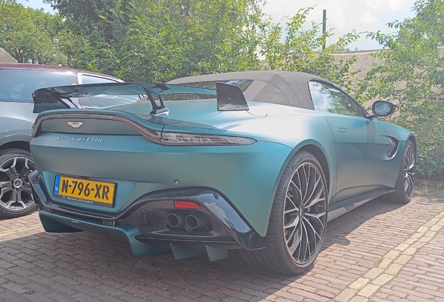 Aston Martin V8 Vantage Formula 1 Edition Roadster