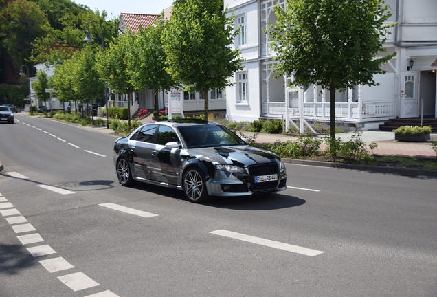 Audi RS4 Sedan