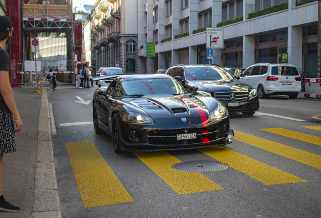 Dodge Viper SRT-10 ACR Voodoo Edition