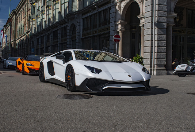 Lamborghini Aventador LP750-4 SuperVeloce