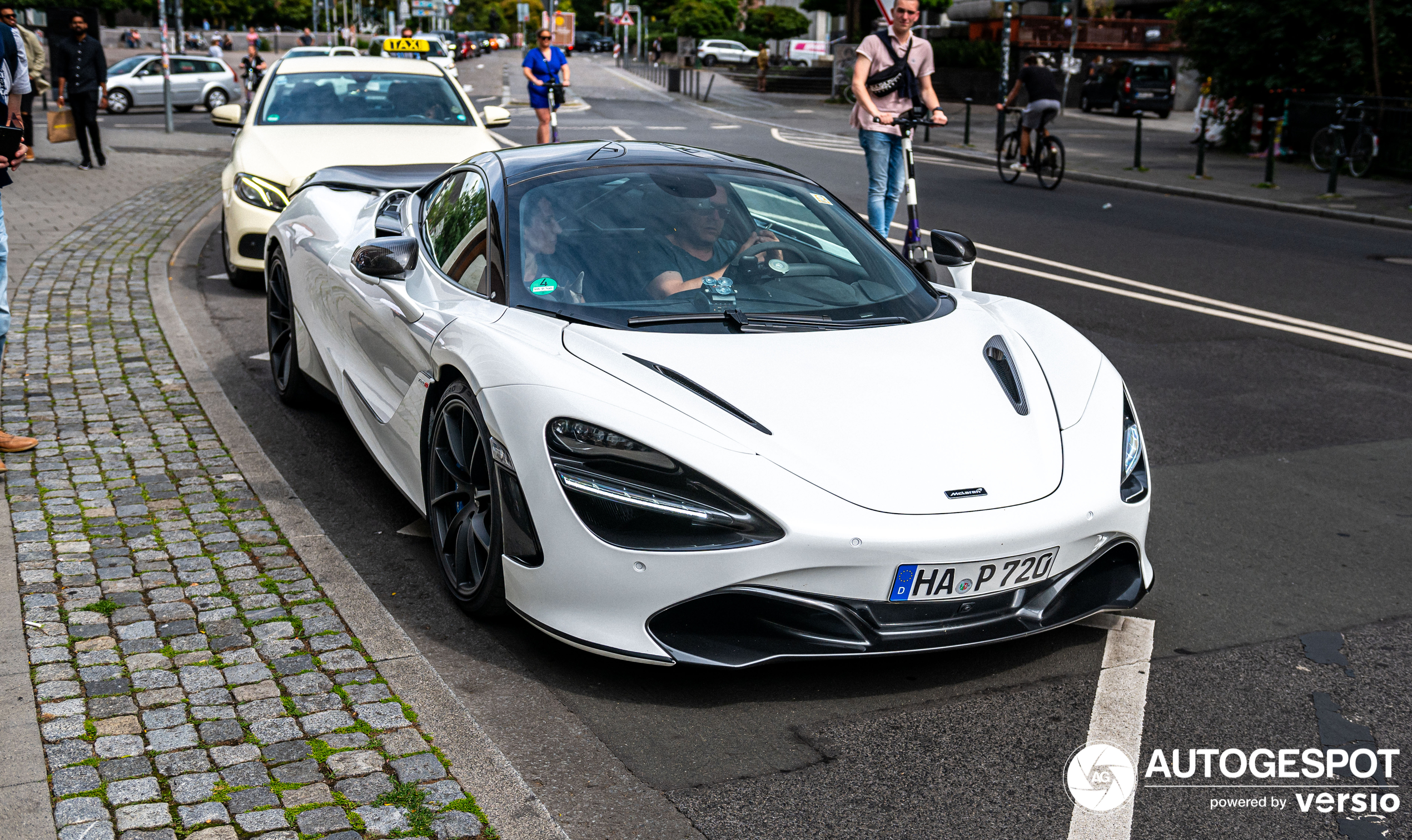 McLaren 720S