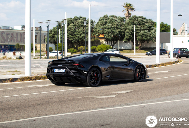 Lamborghini Huracán LP640-4 EVO