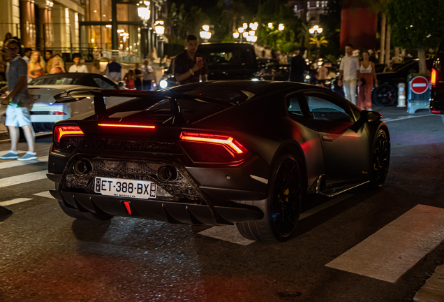 Lamborghini Huracán LP640-4 Performante