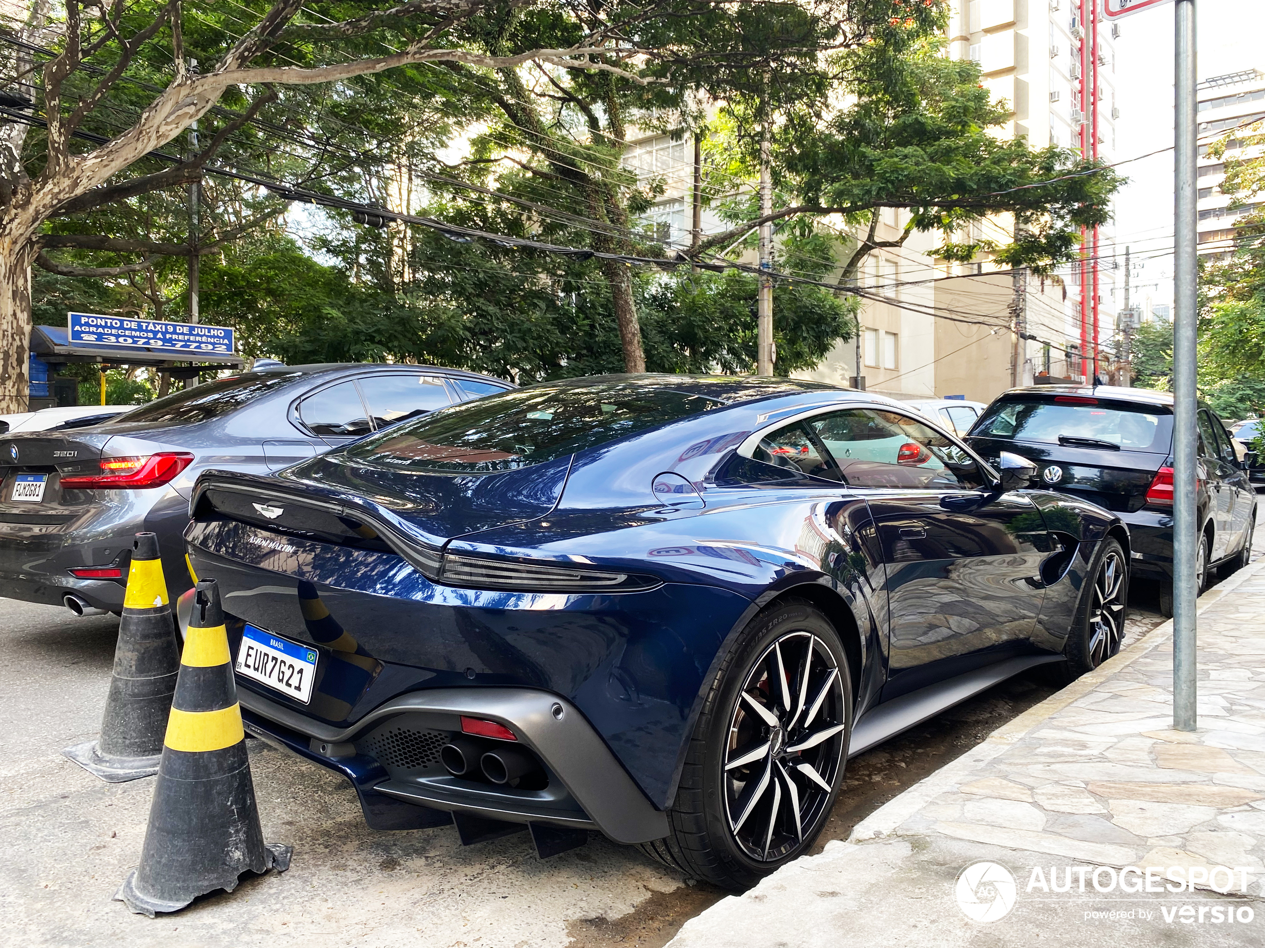 Aston Martin V8 Vantage 2018