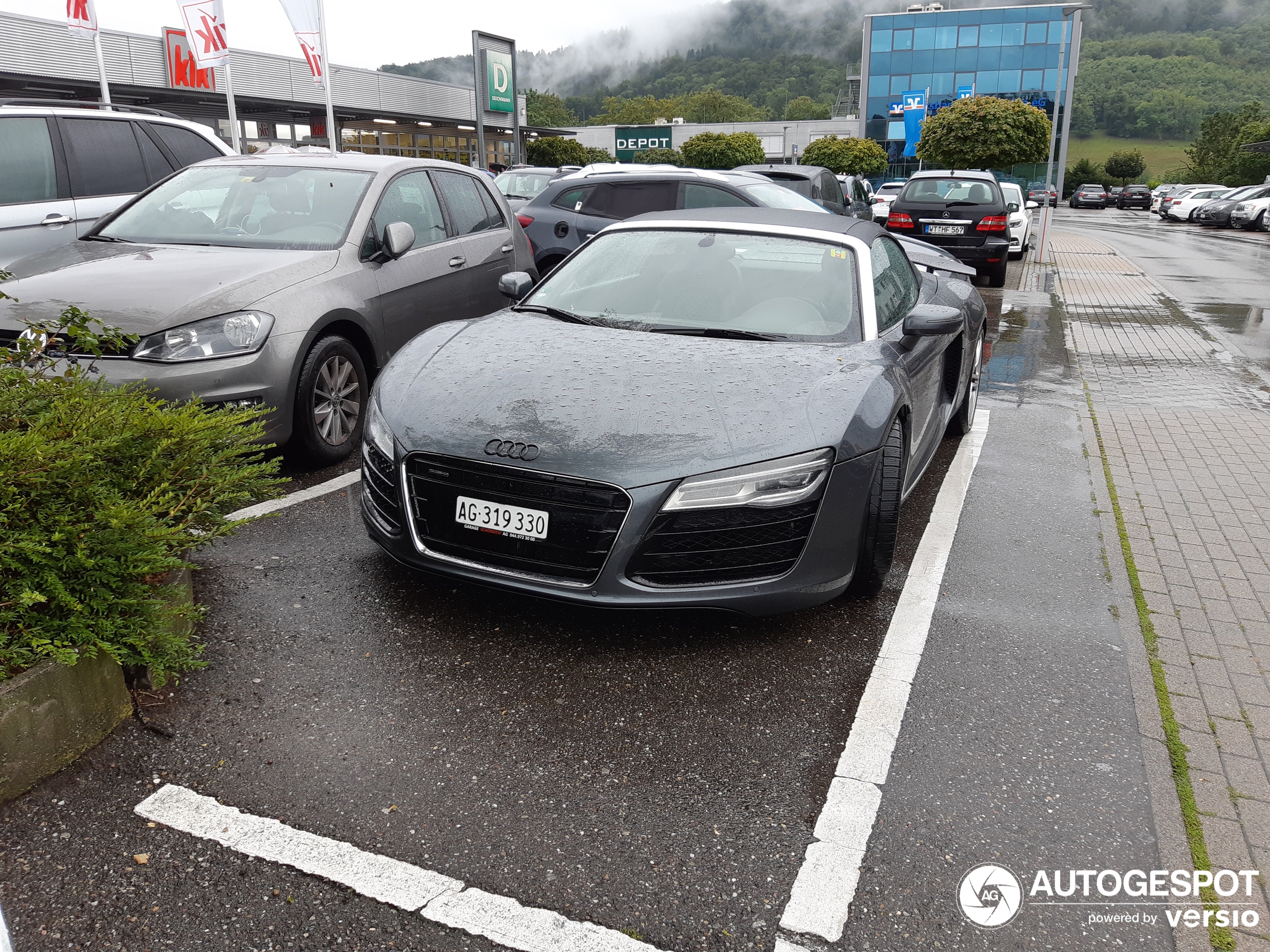 Audi R8 V10 Spyder 2013