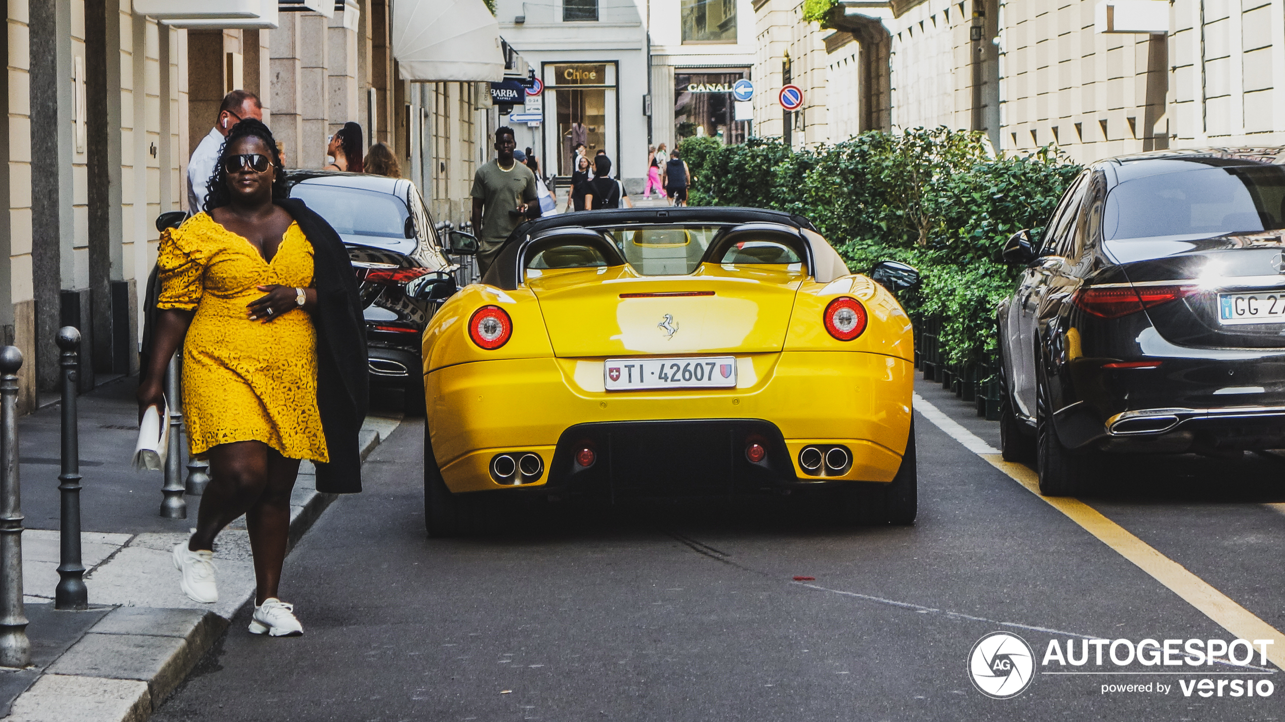 After years again a yellow SA Aperta