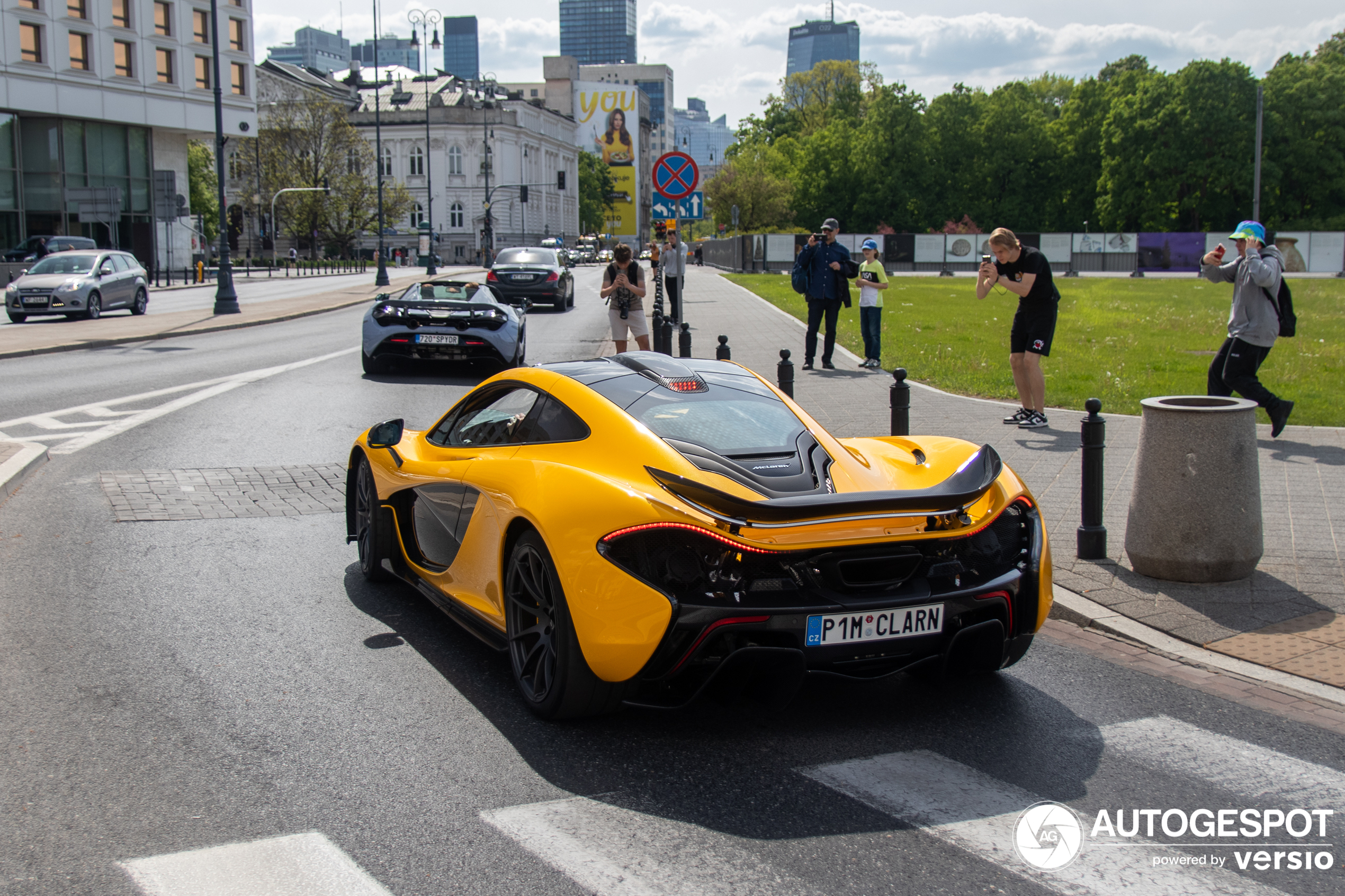 McLaren P1