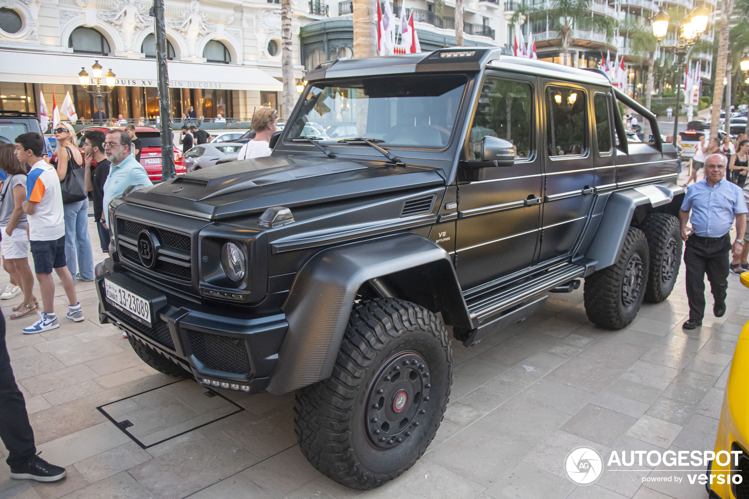 Mercedes-Benz Brabus B63S 700 6x6