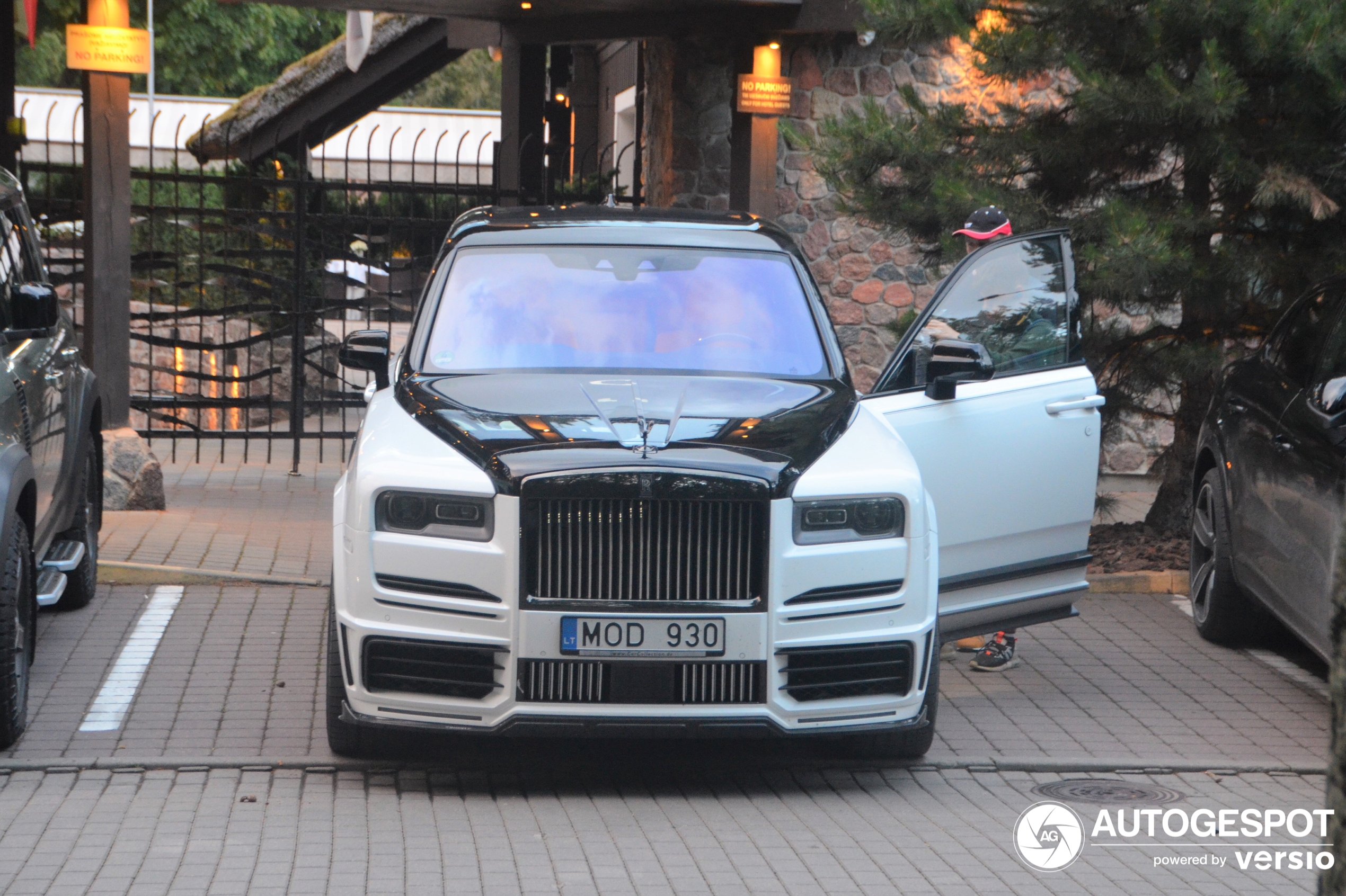 Rolls-Royce Mansory Cullinan Wide Body