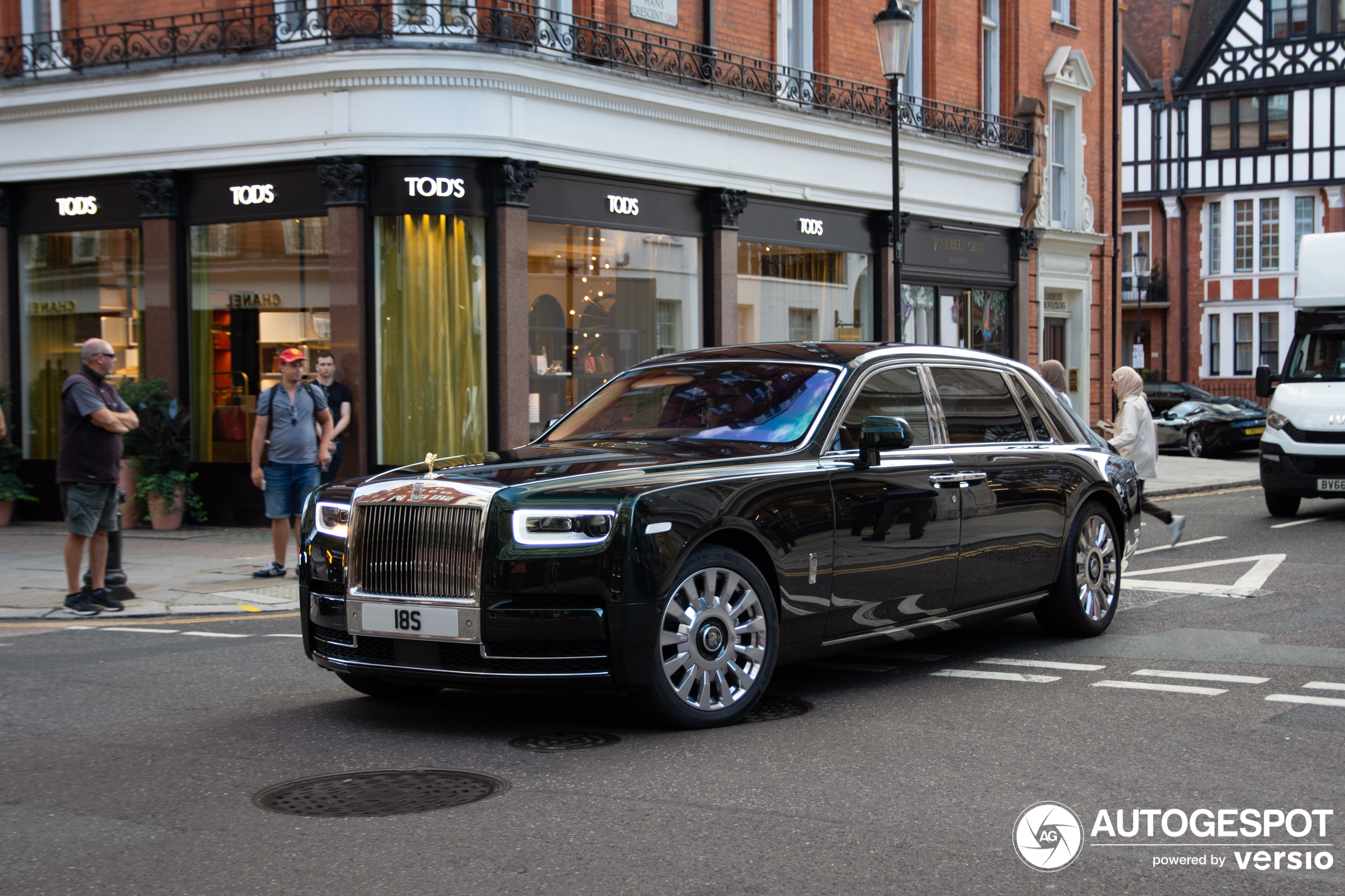 Rolls-Royce Phantom VIII EWB