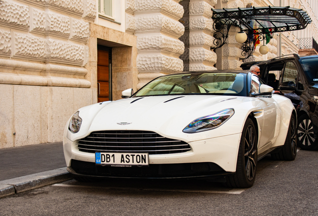 Aston Martin DB11