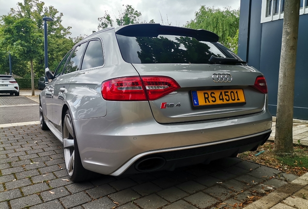 Audi RS4 Avant B8