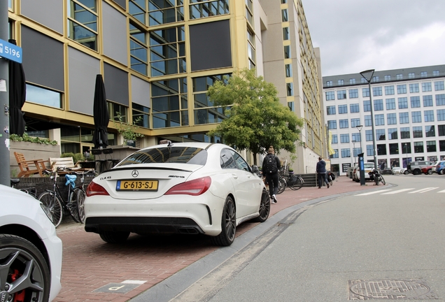 Mercedes-Benz CLA 45 AMG C117