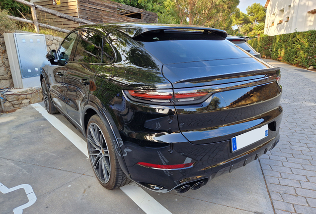 Porsche Cayenne Coupé Turbo S E-Hybrid