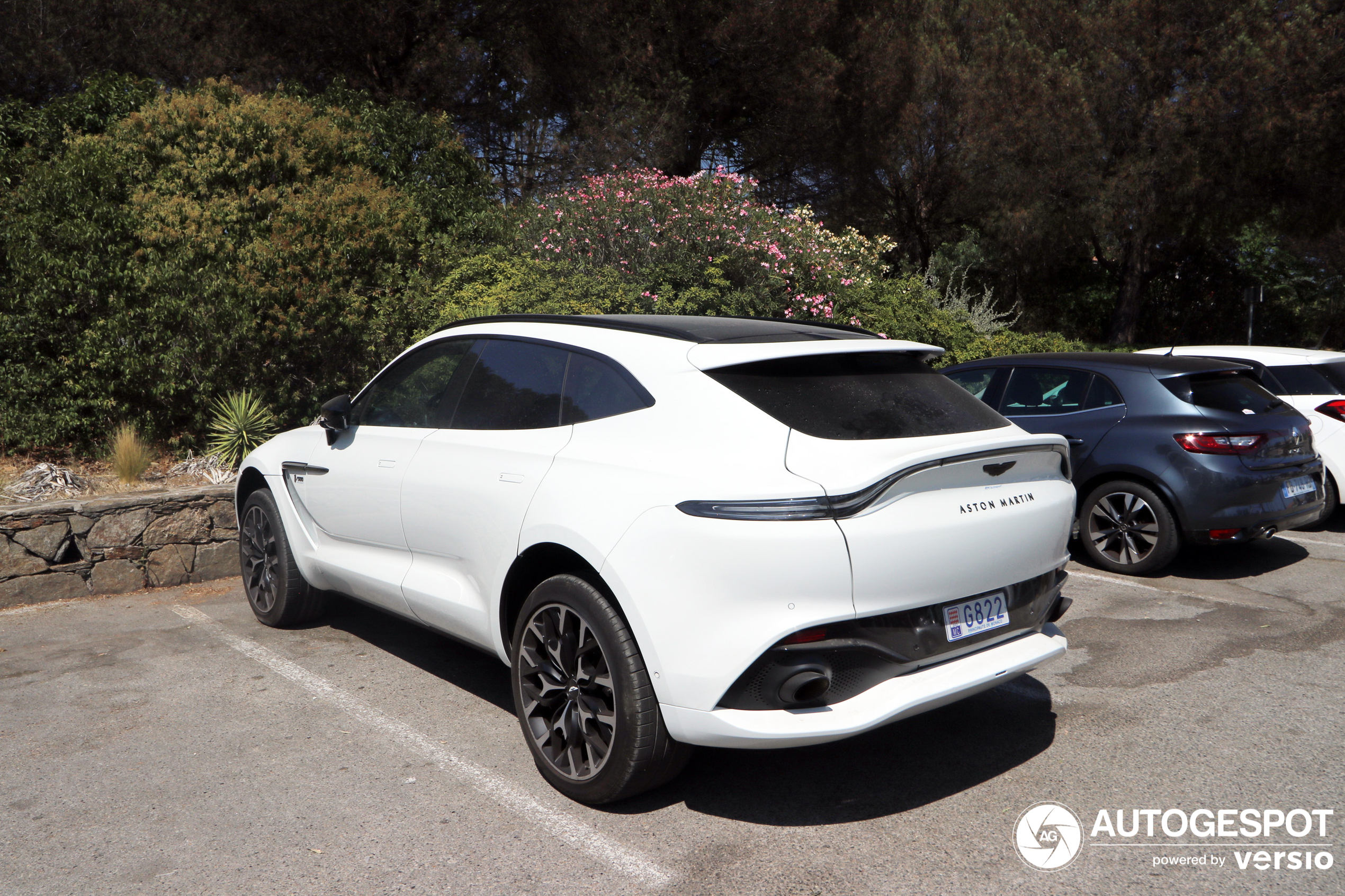 Aston Martin DBX