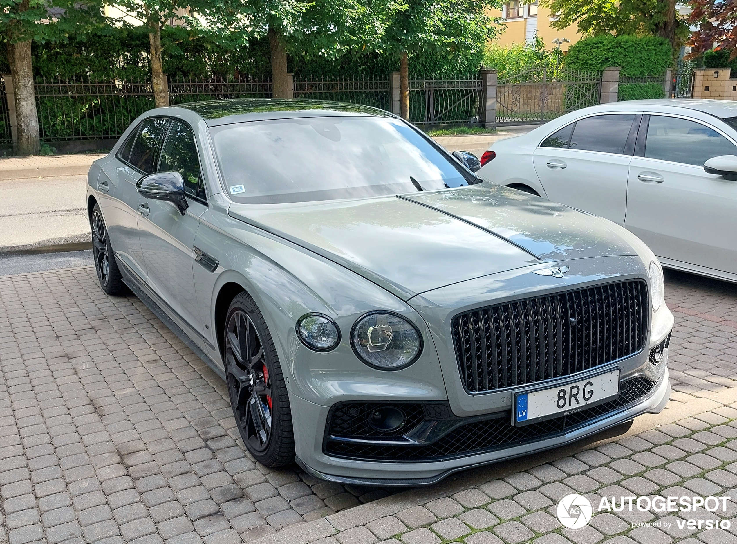 Bentley Flying Spur V8 S 2023