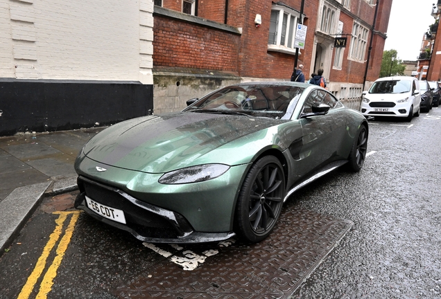 Aston Martin V8 Vantage 2018