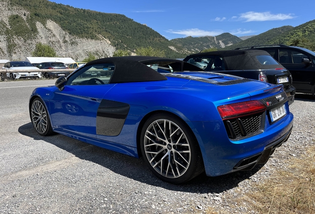 Audi R8 V10 Spyder 2016