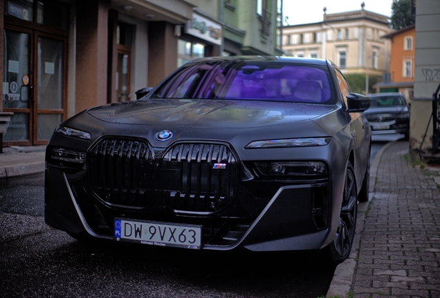 BMW M760e xDrive