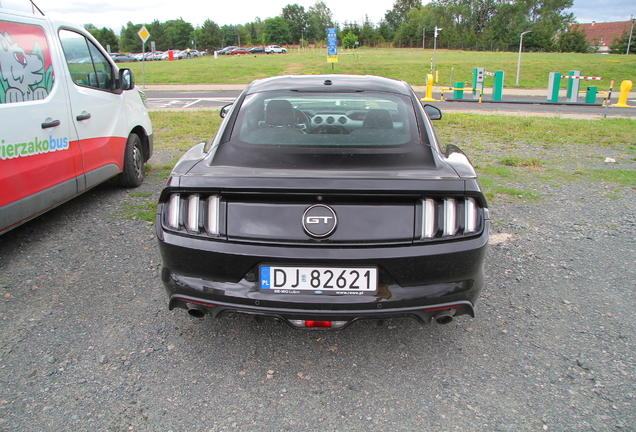 Ford Mustang GT 2015