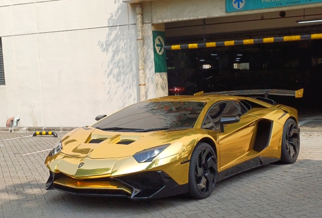 Lamborghini Aventador LP700-4