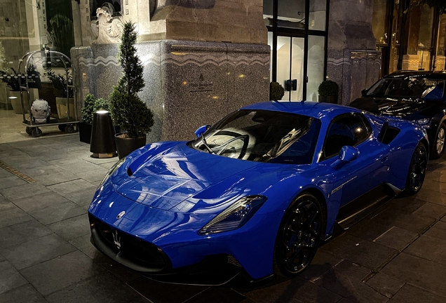 Maserati MC20