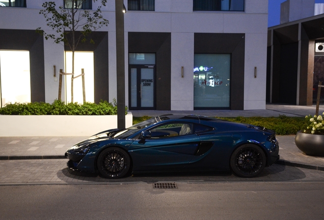 McLaren 570GT