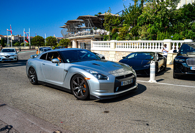 Nissan GT-R