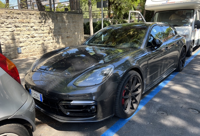 Porsche 971 Panamera GTS Sport Turismo