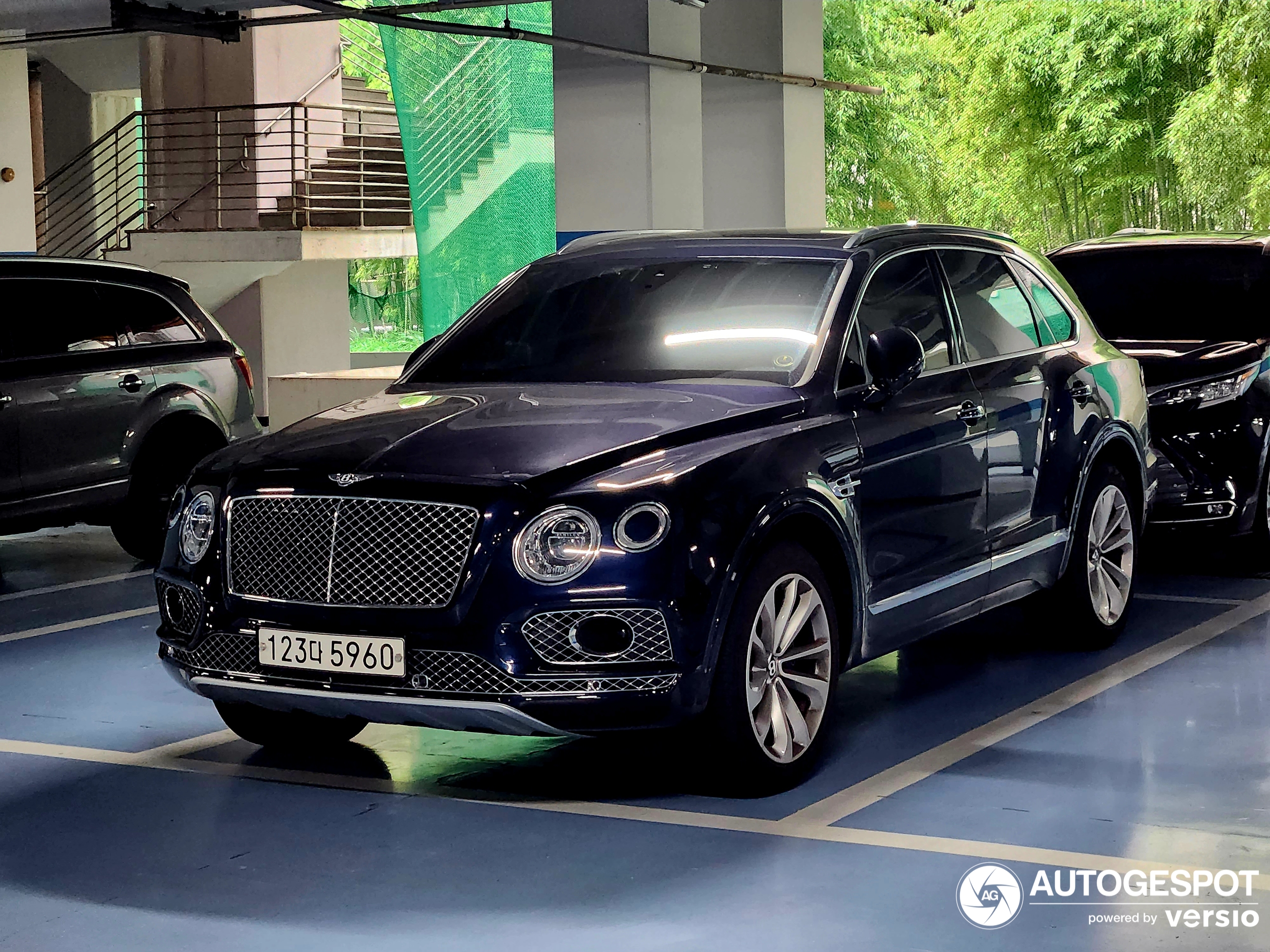 Bentley Bentayga V8