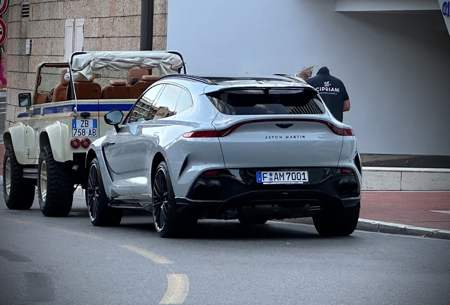 Aston Martin DBX707