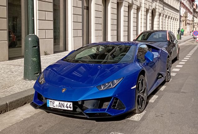 Lamborghini Huracán LP640-4 EVO