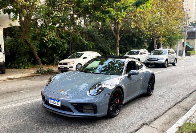 Porsche 992 Carrera GTS