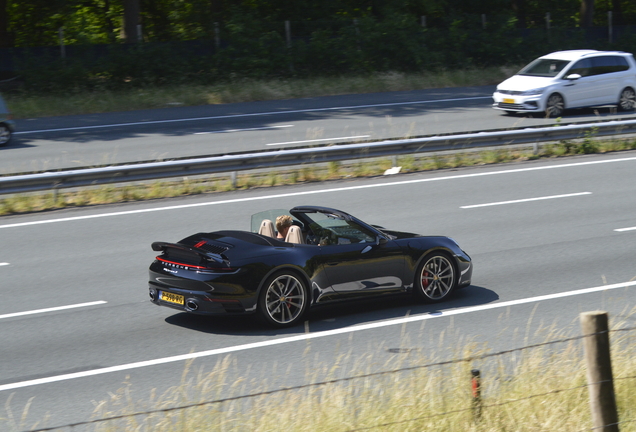 Porsche 992 Carrera S Cabriolet