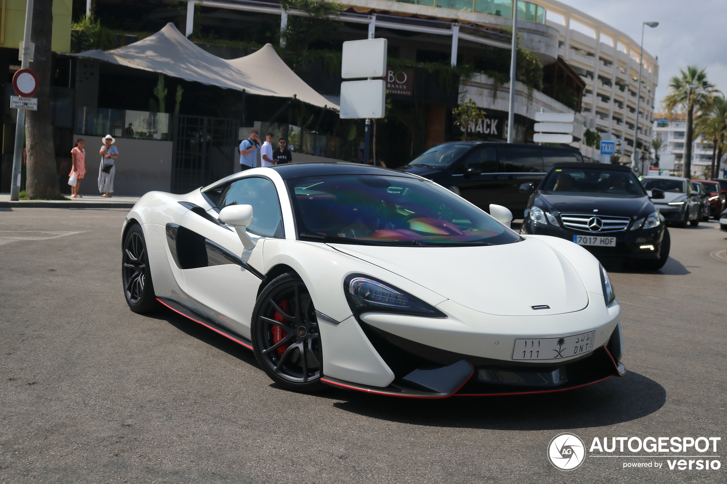 McLaren 570S