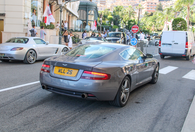 Aston Martin DB9