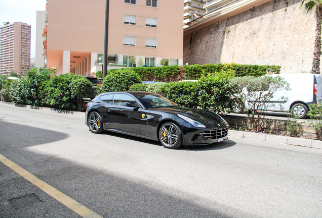 Ferrari FF