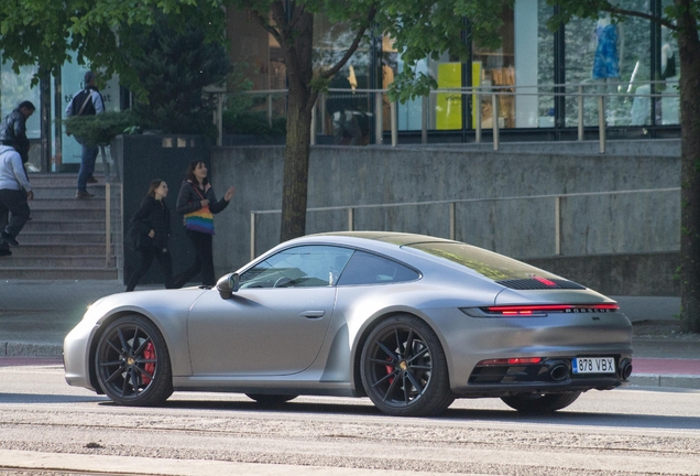 Porsche 992 Carrera 4S