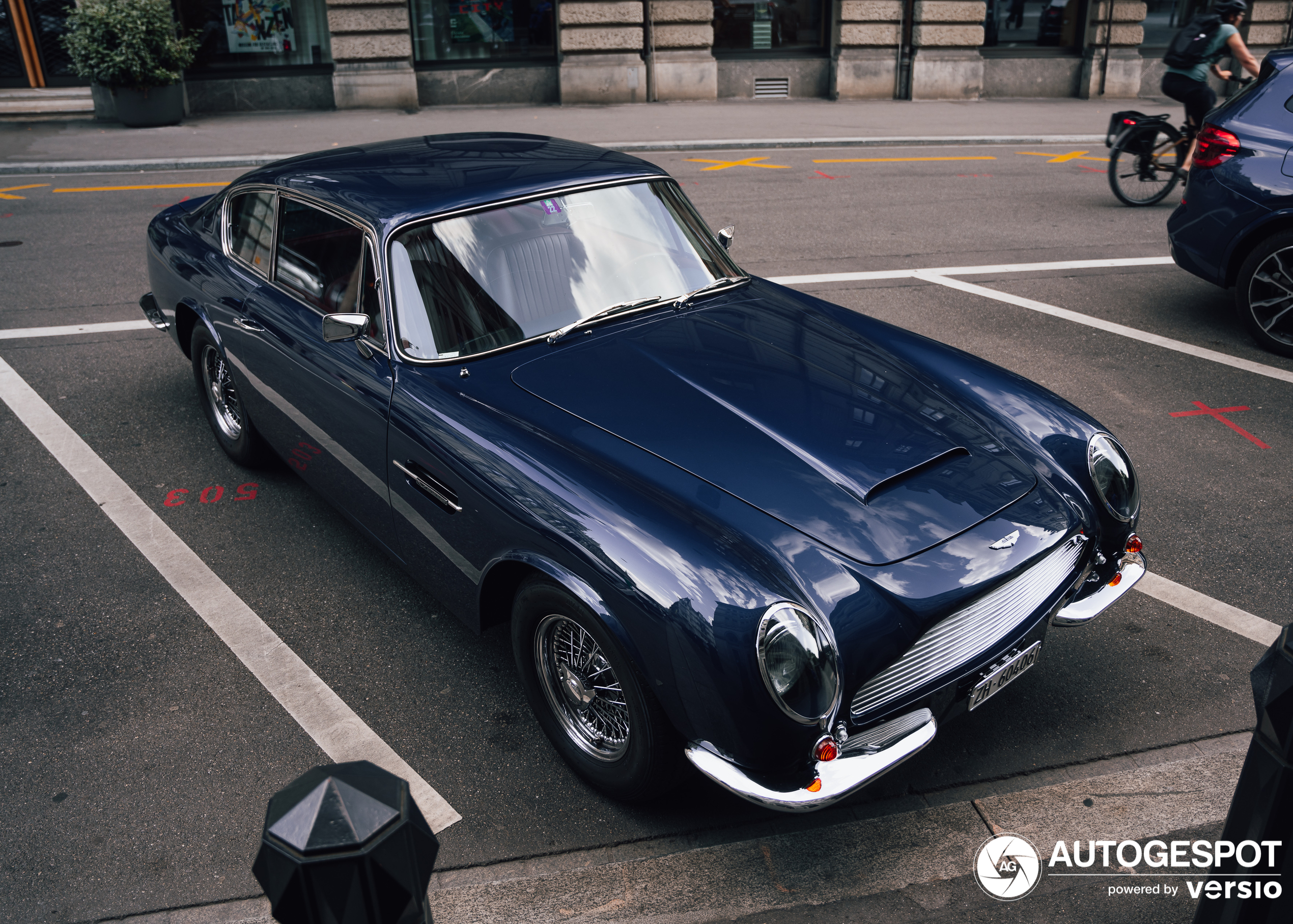 Aston Martin DB6 Vantage MKII