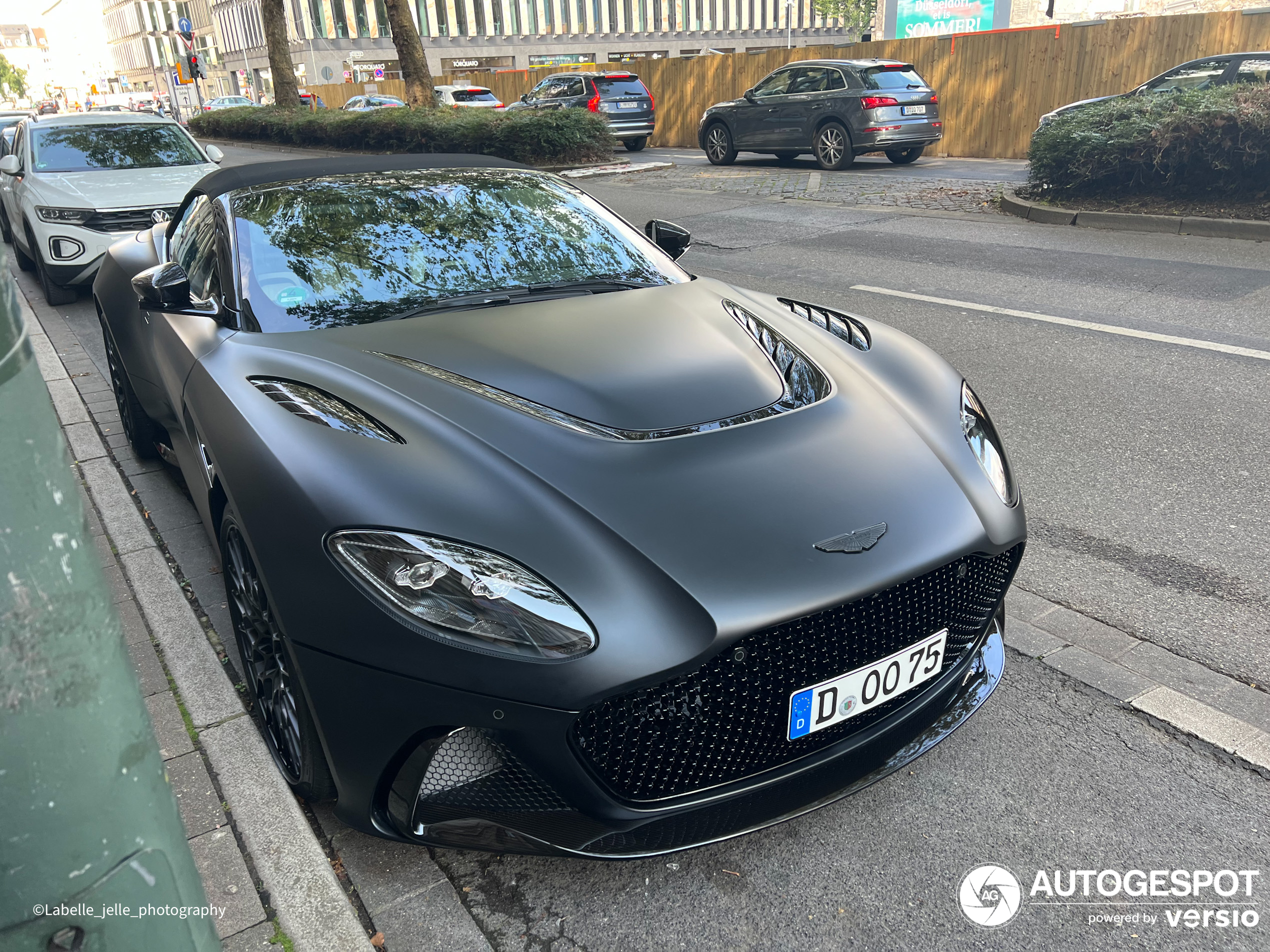 The very first Aston Martin DBS 770 Ultimate Volante Shows up in Düsseldorf, Germany