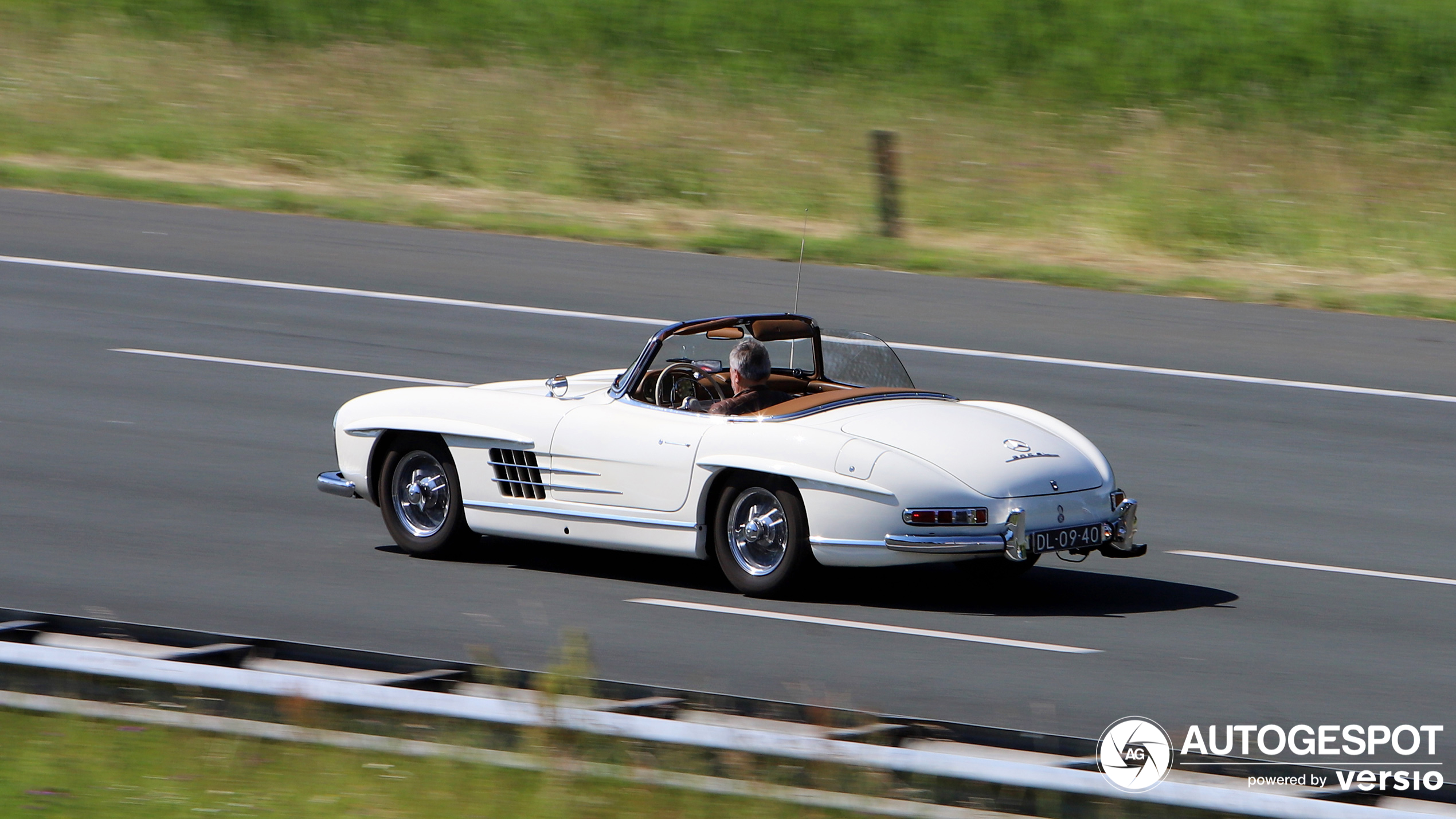 Mercedes-Benz 300SL Roadster