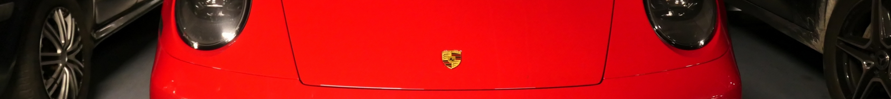 Porsche 992 Carrera 4 GTS