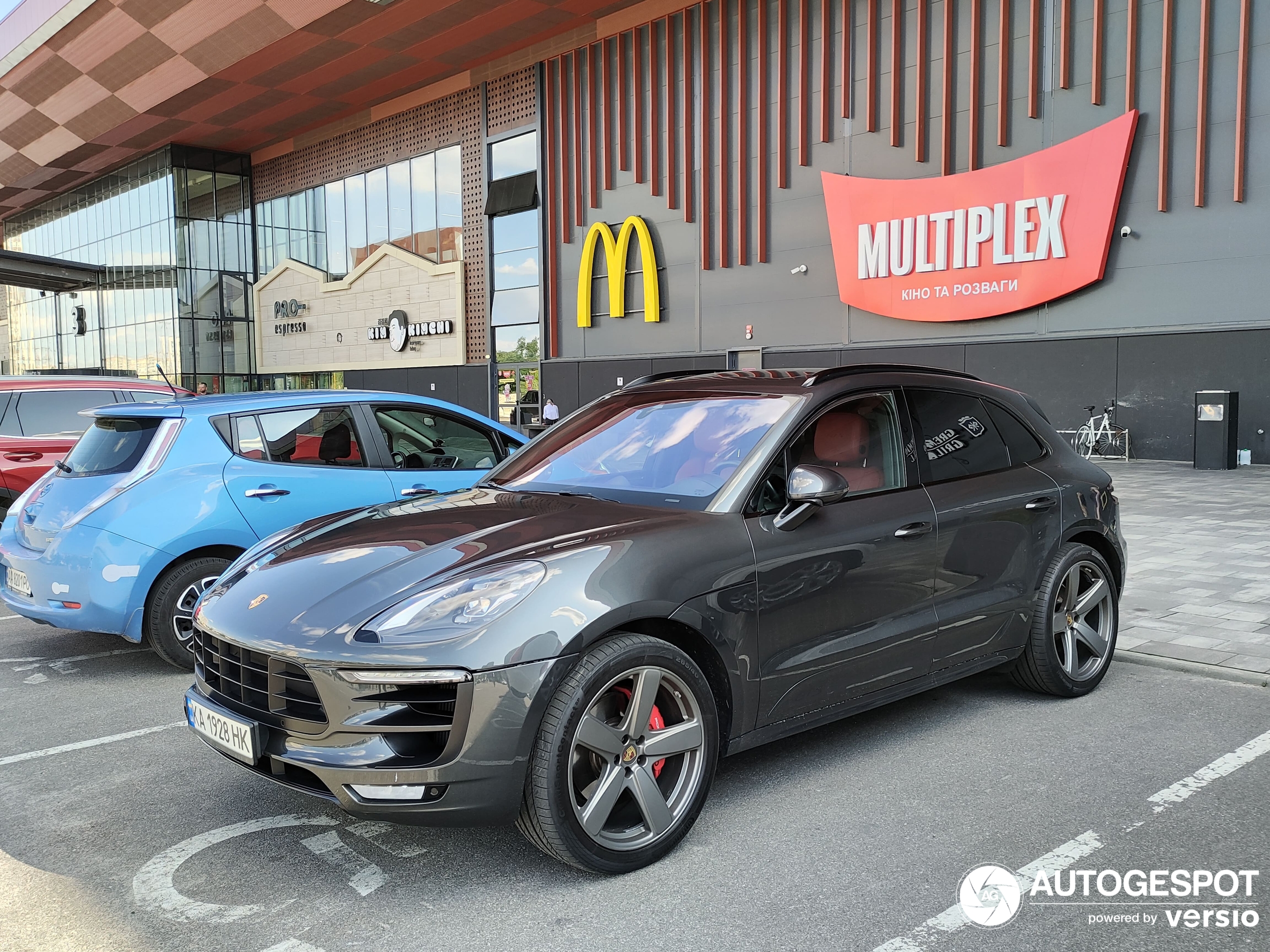 Porsche 95B Macan GTS