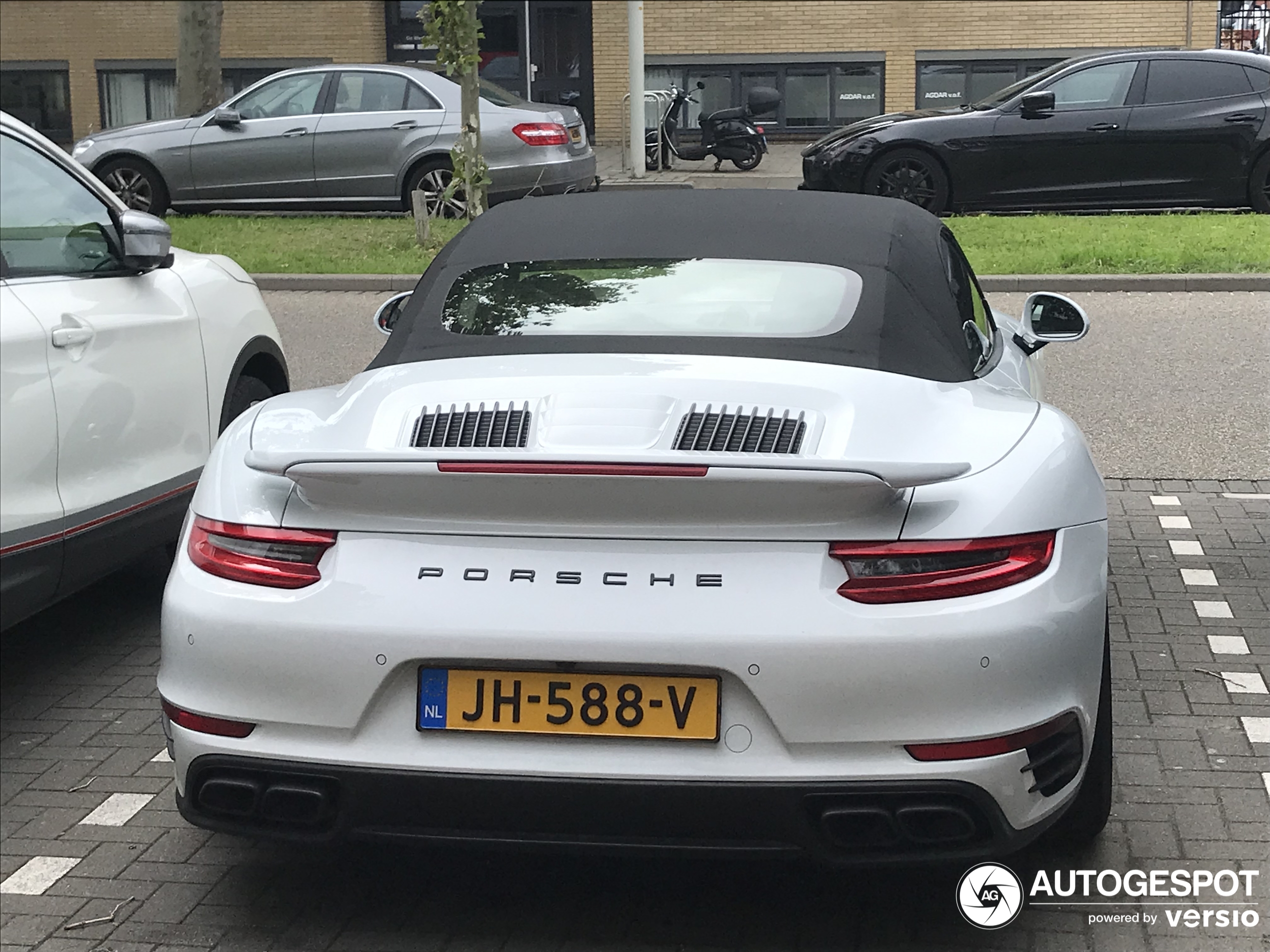 Porsche 991 Turbo S Cabriolet MkII