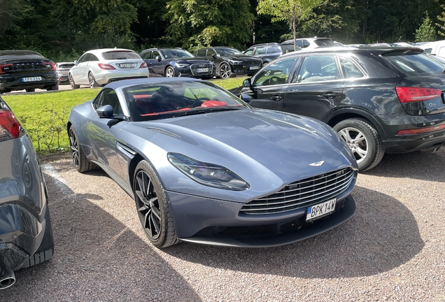 Aston Martin DB11 V8 Volante