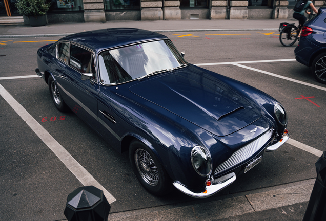 Aston Martin DB6 Vantage MKII