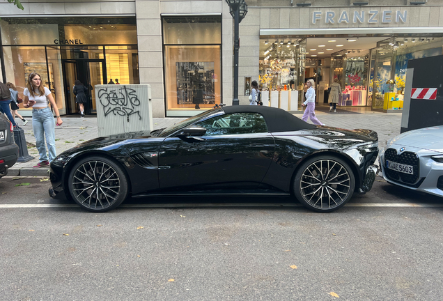 Aston Martin V8 Vantage Formula 1 Edition Roadster