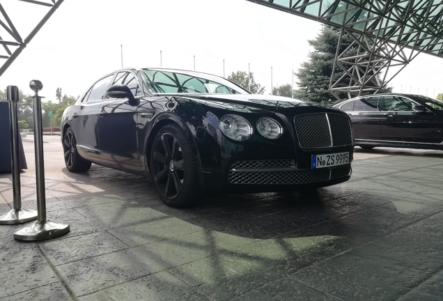 Bentley Flying Spur V8