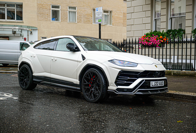 Lamborghini Urus Nero Design